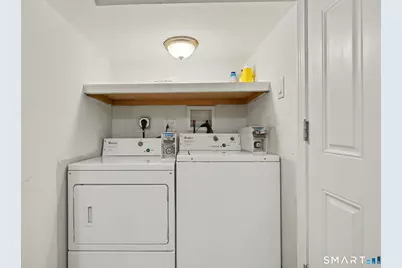244 Bennett Street, Bridgeport, CT 06605 - Photo 33