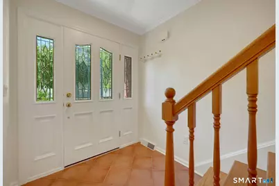 37 Sheephill Road #10, Greenwich, CT 06878 - Photo 3