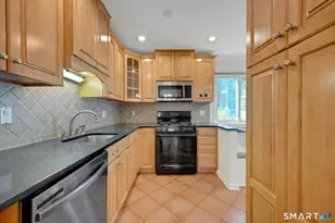 37 Sheep Hill Rd, Greenwich, CT 06878 - Photo 13