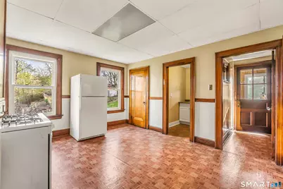 362 Congress Avenue #2, Waterbury, CT 06708 - Photo 11