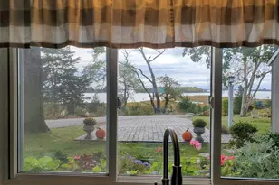27 Gled Hill St, Stonington, CT 06355 - Photo 5