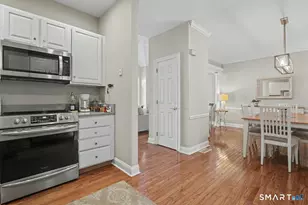 17 Southwick Ct N, Milford, CT 06461 - Photo 7