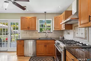 437 W Rutland Rd, Milford, CT 06461 - Photo 5