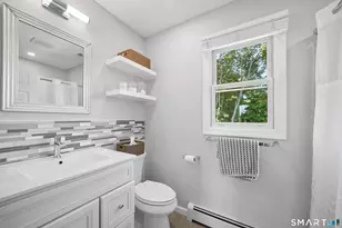 437 W Rutland Rd, Milford, CT 06461 - Photo 13