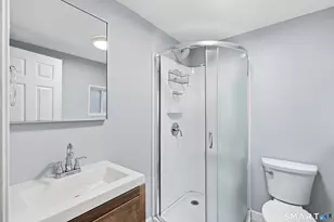 38 Sparrowbush Rd, East Hartford, CT 06108 - Photo 25