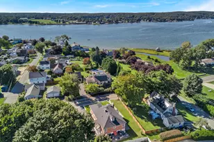 69 Niantic River Rd, Waterford, CT 06385 - Photo 33