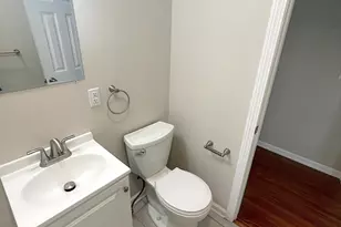 4 Willoughby St, Bristol, CT 06010 - Photo 15