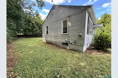 42 Lambert Drive, Norwich, CT 06360 - Photo 3