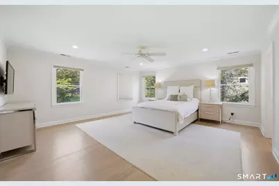 97 Meadowpark Avenue North, Stamford, CT 06905 - Photo 17