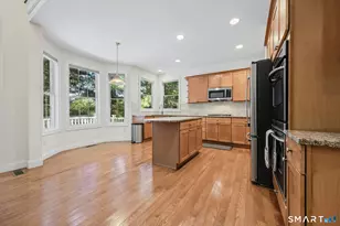 4 Freedom Cir, Southbury, CT 06488 - Photo 11