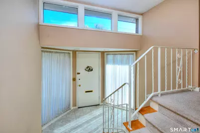 160 Fairfield Woods Road #25, Fairfield, CT 06825 - Photo 3