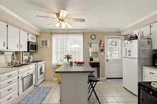 391 Ct D Building 51, Bridgeport, CT 06610 - Photo 5