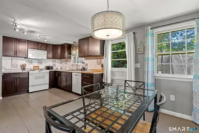 557 South Main Street, West Hartford, CT 06110 - Photo 9