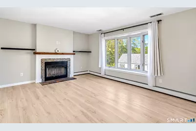 9 Hopkins Court, Branford, CT 06405 - Photo 5