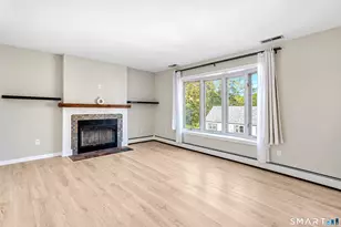 9 Hopkins Ct, Branford, CT 06405 - Photo 5