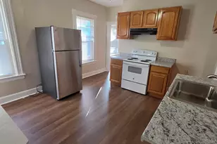 142 Oakland Terrace, Hartford, CT 06112 - Photo 5