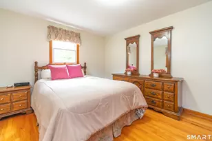 130 Lydale Pl, Meriden, CT 06450 - Photo 11