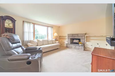 130 Lydale Place, Meriden, CT 06450 - Photo 5
