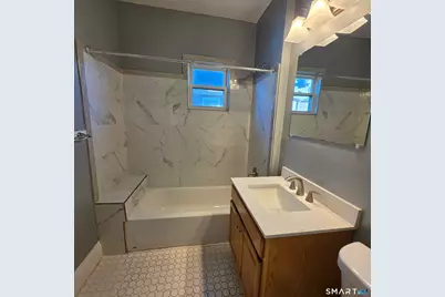 142 Oakland Terrace #2, Hartford, CT 06112 - Photo 5