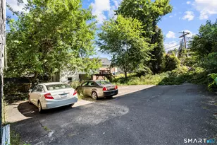 113 Green St, Waterbury, CT 06708 - Photo 17