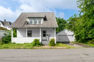 6 Francis Pl, Norwich, CT 06360 - Photo 1