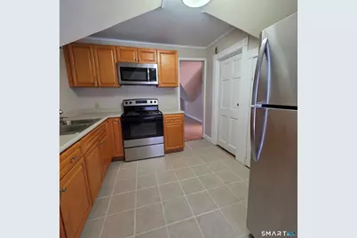 142 Oakland Terrace #3, Hartford, CT 06112 - Photo 1