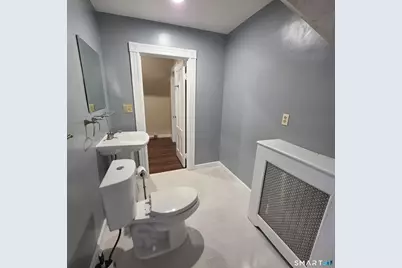142 Oakland Terrace #3, Hartford, CT 06112 - Photo 5
