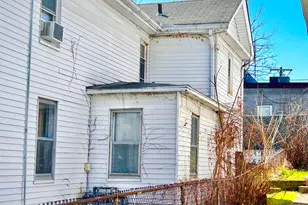 170 Elizabeth St, Derby, CT 06418 - Photo 5
