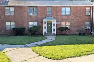 63 Mencel Cir, Bridgeport, CT 06610 - Photo 1