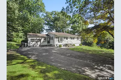 29 Bungay Terrace, Seymour, CT 06483 - Photo 1