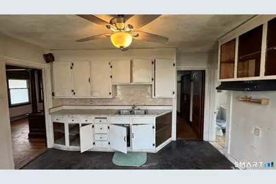 129 Newington Road, West Hartford, CT 06110 - Photo 23