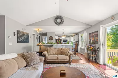 71 Post Road, Enfield, CT 06082 - Photo 11