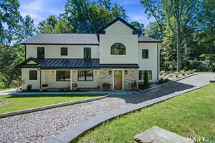 9 Bradley Ln, Newtown, CT 06482 - Photo 1