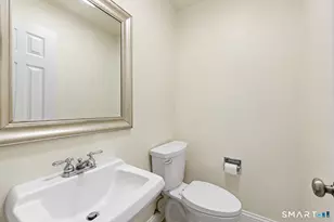 74 View St W, Greenwich, CT 06830 - Photo 9