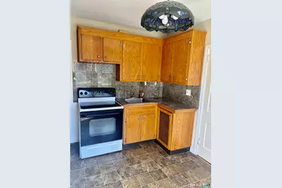 120 South Quaker Lane, West Hartford, CT 06119 - Photo 13