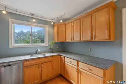 6 River Mead #6, Avon, CT 06001 - Photo 5