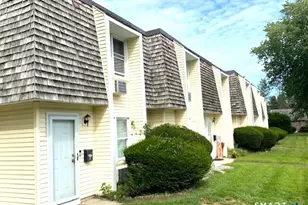 127 Black Point Rd, East Lyme, CT 06357 - Photo 3