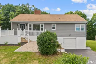 12 Homestead Pl, Branford, CT 06405 - Photo 1