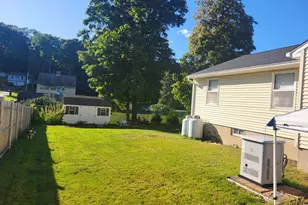 4 Moser Dr, Rocky Hill, CT 06067 - Photo 3