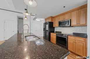 33 Mechanic St, Windsor, CT 06095 - Photo 11