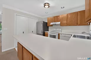 46 Fawn Ridge Ln, Wilton, CT 06897 - Photo 9