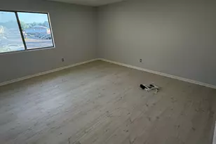 140 Thompson St, East Haven, CT 06513 - Photo 5