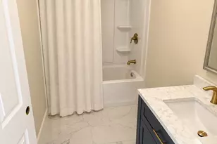 140 Thompson St, East Haven, CT 06513 - Photo 1