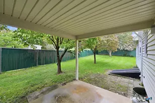 55 Edwards St, Manchester, CT 06042 - Photo 27