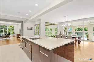 345 Governors Ln, Fairfield, CT 06824 - Photo 17