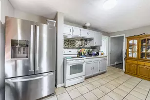 94 Olive St, Naugatuck, CT 06770 - Photo 17