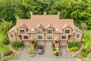 10 Edgehill Cir, Monroe, CT 06468 - Photo 3
