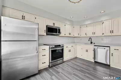 10 Edgehill Circle #10, Monroe, CT 06468 - Photo 5