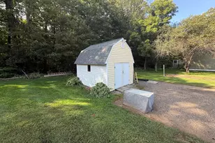 120 Dufault St, Putnam, CT 06260 - Photo 35