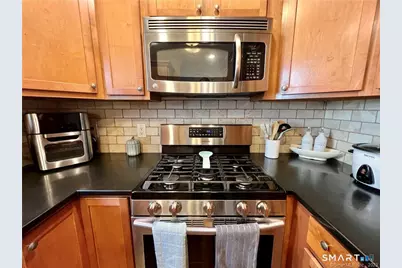 42 Stuart Avenue #B2, Norwalk, CT 06850 - Photo 5